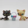 Littlest Petshop seisova Kissa #816 ja Kissan pentu #815