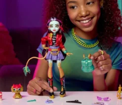 Monster High Jinafire Long -nukke