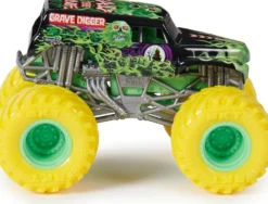 Monster Jam Grave Digger vs Max-D autot 2kpl