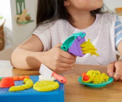Play-Doh Little Chef Muovailuvaha pakkaus